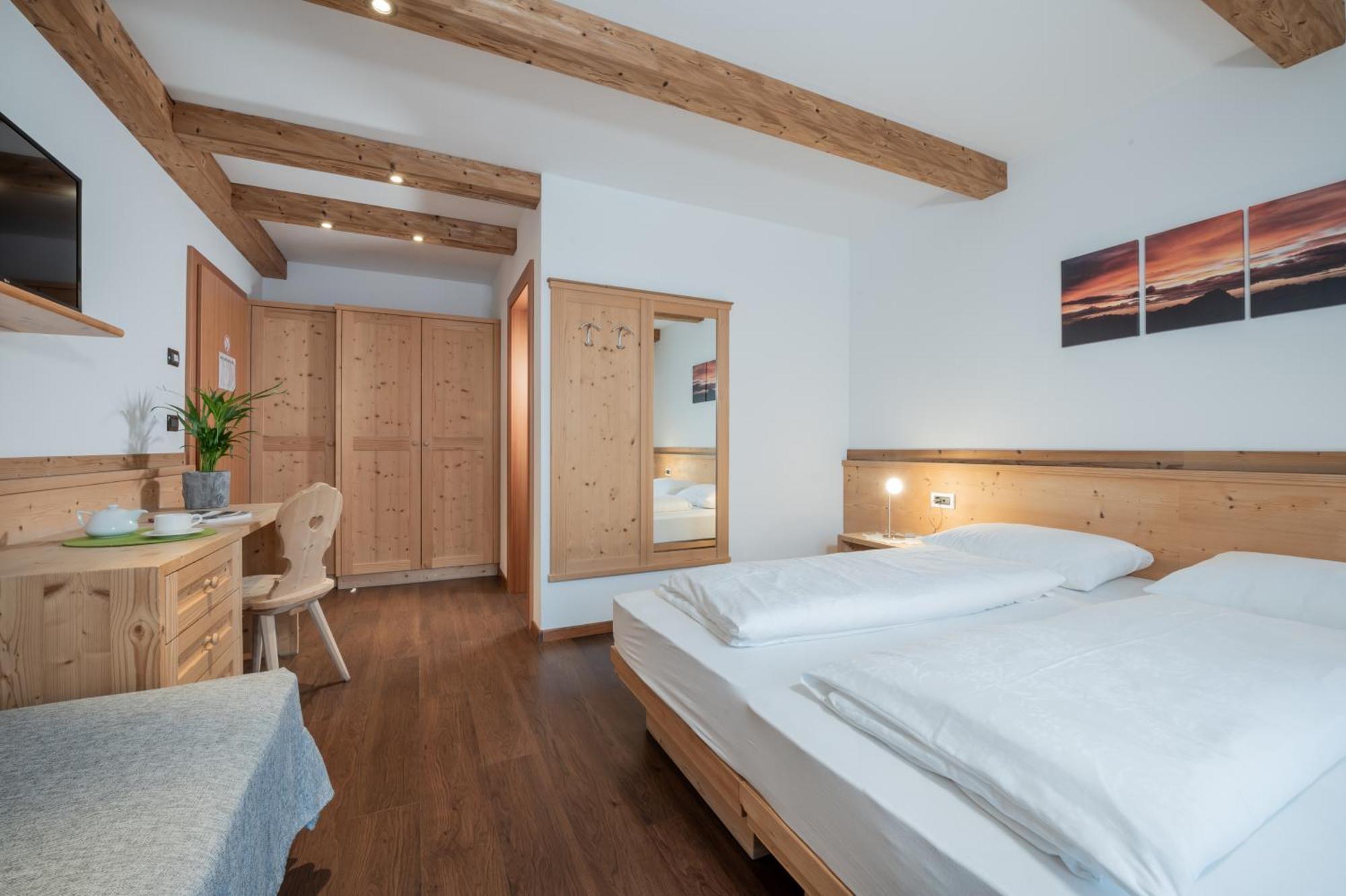 Rifugio La Para San Vigilio Di Marebbe Ngoại thất bức ảnh